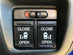 ��ξ¦�ѥ���饤�ɥɥ��ۥ��ޡ��ȥ����䱿ž�ʤΥ����å��Ǹ���ξ¦���饤�ɥɥ��γ��Ĥ���ǽ����ư�������Ϥ�����ƥɥ��򳫤���ɬ�פ�̵���������ʤ����ͤǤ��ñ�˳����Ĥ�Ǥ���Ŭ�Ǥ��� 3