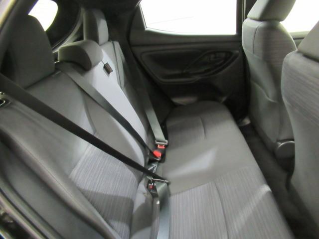ヤリス ハイブリッドＺ　ＰＣＳ　地デジ　Ｂカメラ　ドラレコ付　ＬＥＤランプ　スマキー　ＥＴＣ付き　ナビＴＶ　ＶＳＣ　パワステ　１オナ車　クルコン　カーテンエアバック　キーフリー　ＡＢＳ　イモビ　エアコン　メモリナビ（24枚目）