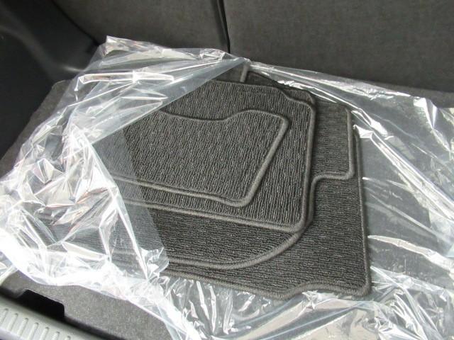 ヤリス ハイブリッドＺ　ＰＣＳ　地デジ　Ｂカメラ　ドラレコ付　ＬＥＤランプ　スマキー　ＥＴＣ付き　ナビＴＶ　ＶＳＣ　パワステ　１オナ車　クルコン　カーテンエアバック　キーフリー　ＡＢＳ　イモビ　エアコン　メモリナビ（26枚目）