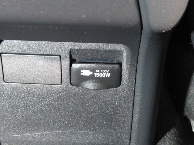 プリウス Ｚ　リアカメラ　プリクラッシュ　ＰＷシート　１オーナ　メモリナビ　ＡＣ１００Ｖ電源　ＬＥＤランプ　ナビ・ＴＶ　オートクルーズ　アルミホイール　ドライブレコーダ　ＡＣ　運転席エアバッグ　横滑り防止装置（28枚目）