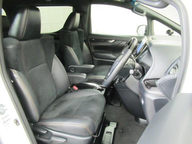 アルファード 2.5S タイプゴールド イモビ バックモニタ- LEDランプ 1オーナー車 ナビ リアオートエアコン ドライブレコーダ エアコン 横滑防止装置 AC100V電源 アルミ パワーウィンドウ ABS キーレス 3列シート(8枚目)