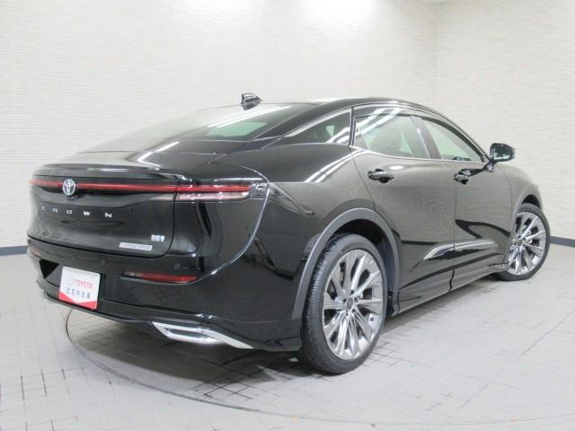 クラウンクロスオーバー Gアドバンスド・レザーパッケージ TSS レザー フルセグTV パワーシート LEDヘッドライト クルーズコントロール Bカメラ エアロ ドライブレコーダ オートエアコン アルミホイル ワンオーナー ETC付 横滑り防止装置 4WD(6枚目)