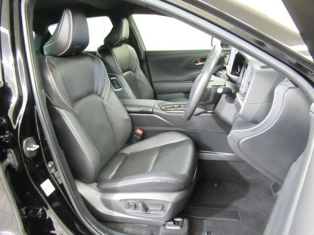 クラウンクロスオーバー Gアドバンスド・レザーパッケージ TSS レザー フルセグTV パワーシート LEDヘッドライト クルーズコントロール Bカメラ エアロ ドライブレコーダ オートエアコン アルミホイル ワンオーナー ETC付 横滑り防止装置 4WD(8枚目)