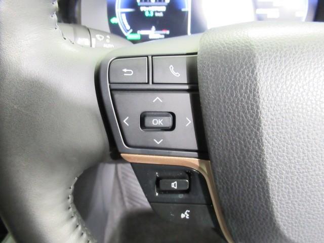 クラウンクロスオーバー Gアドバンスド・レザーパッケージ TSS レザー フルセグTV パワーシート LEDヘッドライト クルーズコントロール Bカメラ エアロ ドライブレコーダ オートエアコン アルミホイル ワンオーナー ETC付 横滑り防止装置 4WD(14枚目)