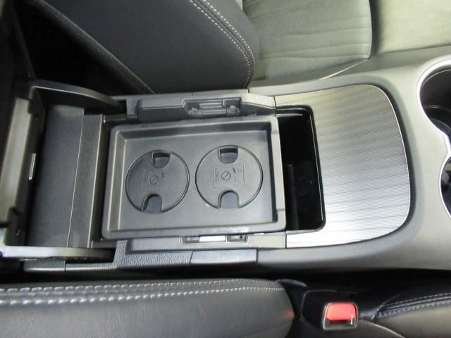 ハリアーハイブリッド Z 地上デジタル 衝突被害軽減 サイドエアバッグ LEDランプ Bモニタ クルコン ナビTV 1オーナー 横滑り防止装置 スマートキー 盗難防止システム ABS アルミ ETC付 エアバッグ AAC(22枚目)