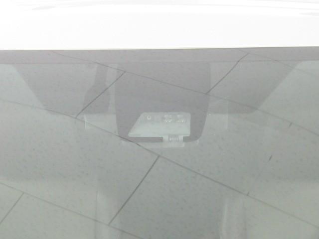 エスクァイア ハイブリッドGi プレミアムパッケージ 地上デジタル 衝突被害軽減 LEDライト 1オナ Bカメラ クルコン スマートキー メモリナビ ナビ&TV キーレス 盗難防止装置 DVD再生 ABS 3列シート ETC アルミ オートエアコン(39枚目)