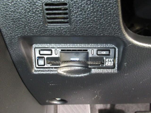 ヴォクシー S-G Rカメラ メモリーナビ アルミホイル LEDヘッドランプ 横滑り防止装置 スマートキ キーレスエントリー 3列シート ナビ&TV フルセグテレビ ワンオーナー 盗難防止システム デュアルエアコン(12枚目)