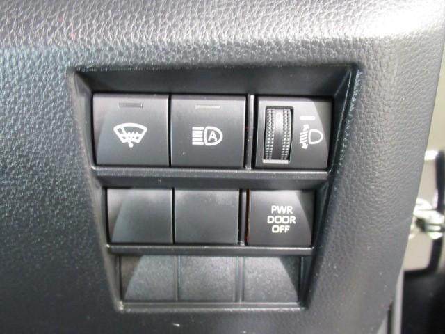 ヴォクシー S-G Rカメラ メモリーナビ アルミホイル LEDヘッドランプ 横滑り防止装置 スマートキ キーレスエントリー 3列シート ナビ&TV フルセグテレビ ワンオーナー 盗難防止システム デュアルエアコン(13枚目)