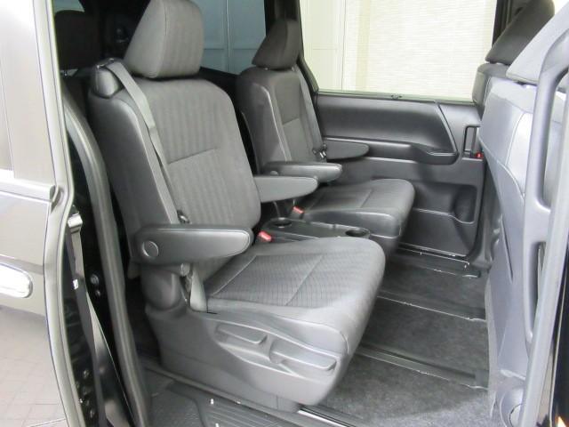 ヴォクシー S-G Rカメラ メモリーナビ アルミホイル LEDヘッドランプ 横滑り防止装置 スマートキ キーレスエントリー 3列シート ナビ&TV フルセグテレビ ワンオーナー 盗難防止システム デュアルエアコン(27枚目)