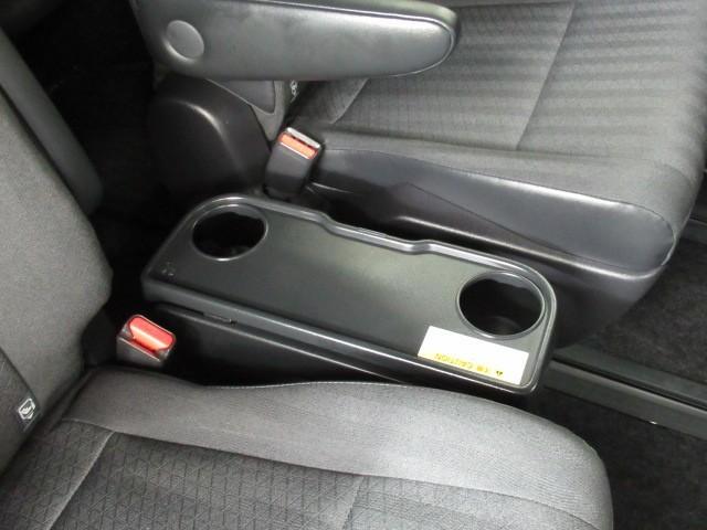 ヴォクシー S-G Rカメラ メモリーナビ アルミホイル LEDヘッドランプ 横滑り防止装置 スマートキ キーレスエントリー 3列シート ナビ&TV フルセグテレビ ワンオーナー 盗難防止システム デュアルエアコン(28枚目)