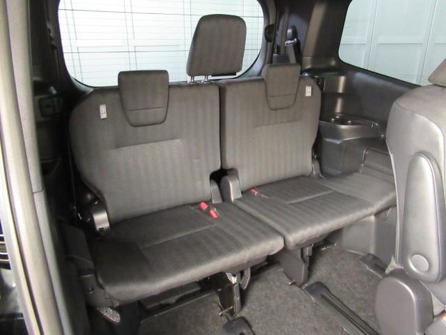 ヴォクシー S-G Rカメラ メモリーナビ アルミホイル LEDヘッドランプ 横滑り防止装置 スマートキ キーレスエントリー 3列シート ナビ&TV フルセグテレビ ワンオーナー 盗難防止システム デュアルエアコン(29枚目)