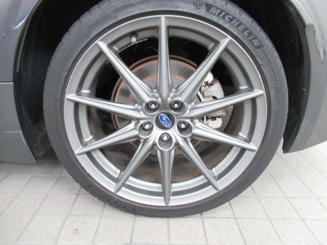 BRZ S 半革シート スマートキ キーレスエントリー アルミホイール 地デジ ヘッドライトLED ESC 盗難防止システム サイドエアバッグ クルーズコントロール AAC 助手席エアバッグ 運転席エアバッグ(5枚目)