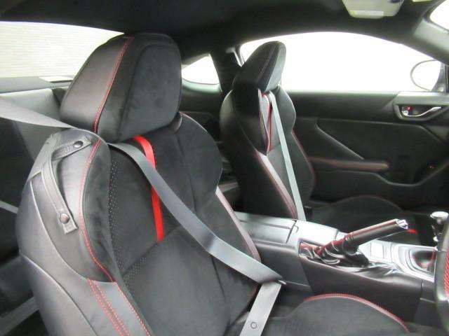 BRZ S 半革シート スマートキ キーレスエントリー アルミホイール 地デジ ヘッドライトLED ESC 盗難防止システム サイドエアバッグ クルーズコントロール AAC 助手席エアバッグ 運転席エアバッグ(8枚目)