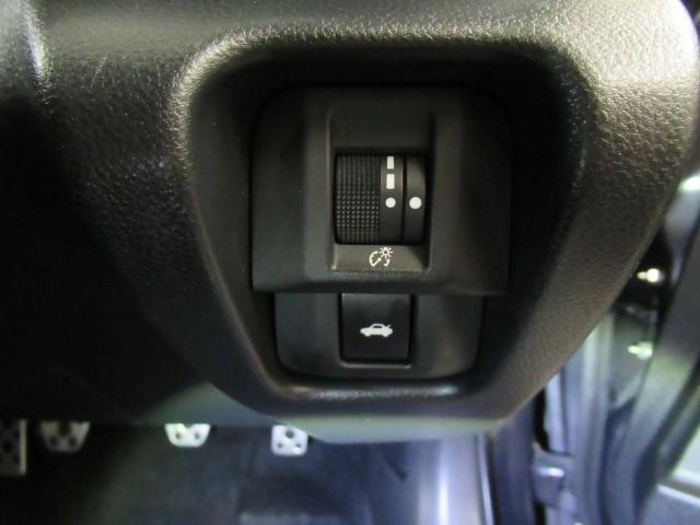 BRZ S 半革シート スマートキ キーレスエントリー アルミホイール 地デジ ヘッドライトLED ESC 盗難防止システム サイドエアバッグ クルーズコントロール AAC 助手席エアバッグ 運転席エアバッグ(10枚目)