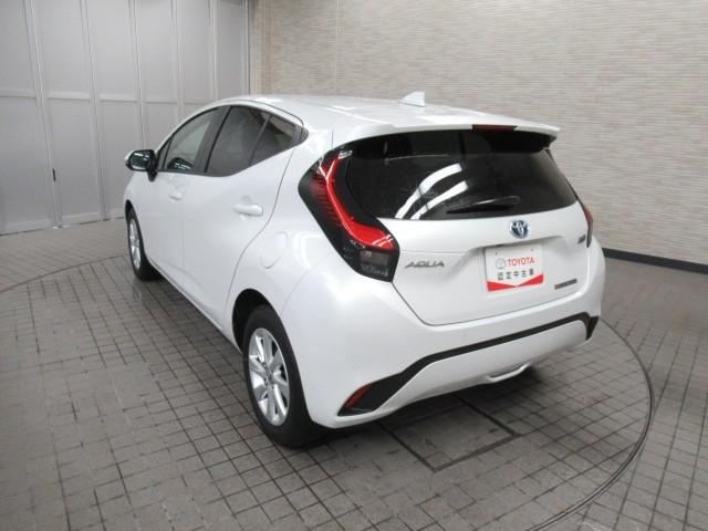 アクア Z LEDヘッドライト スマートキー 100V電源 イモビライザー アルミホイール オートクルーズコントロール エアコン ESC カーテンエアバッグ ETC キーレス パワーウインドウ ABS エアバッグ(8枚目)