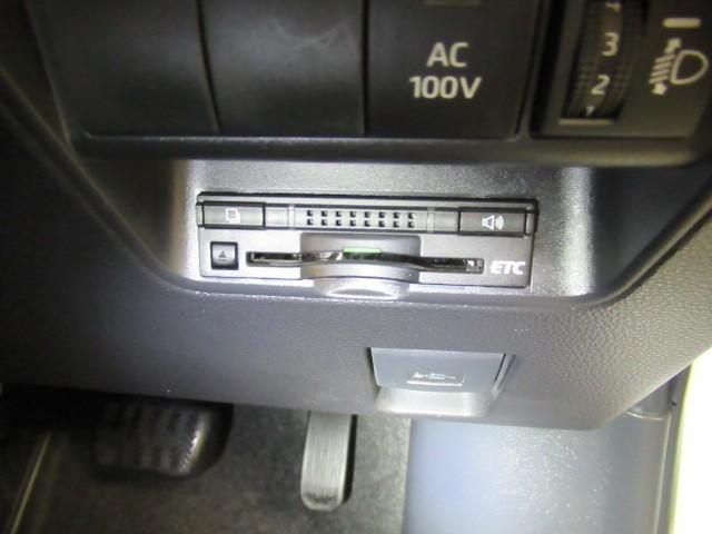 アクア Z LEDヘッドライト スマートキー 100V電源 イモビライザー アルミホイール オートクルーズコントロール エアコン ESC カーテンエアバッグ ETC キーレス パワーウインドウ ABS エアバッグ(11枚目)