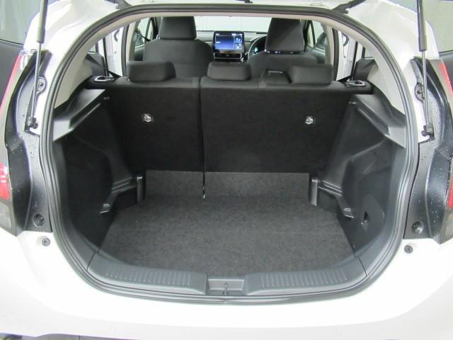 アクア Z LEDヘッドライト スマートキー 100V電源 イモビライザー アルミホイール オートクルーズコントロール エアコン ESC カーテンエアバッグ ETC キーレス パワーウインドウ ABS エアバッグ(26枚目)