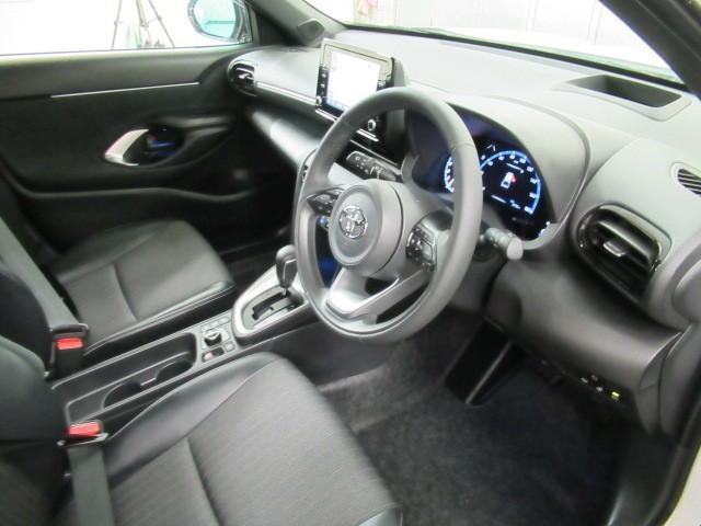 ヤリスクロス Z ワンオーナー VSC オートエアコン バックガイドモニター 盗難防止装置 メモリーナビ AWD ETC車載器 キーレス アルミホイール LEDヘッドランプ エアバッグ ABS スマートキー クルコン(8枚目)