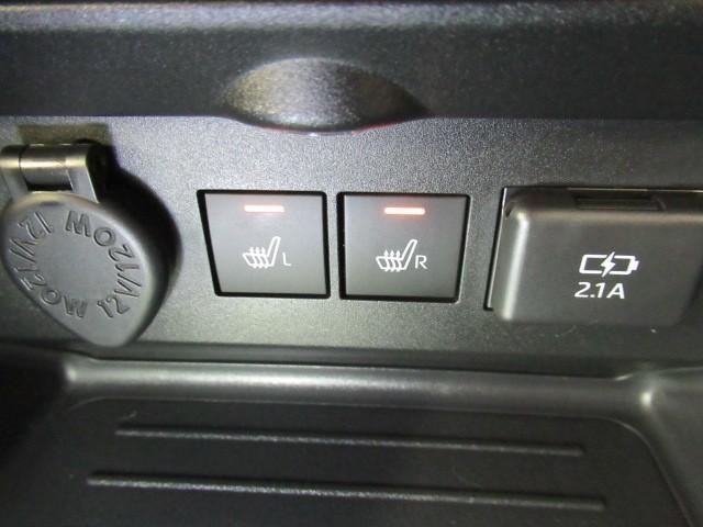 ライズ Ｚ　衝突回避システム　スマートキ－　リヤカメラ　１オナ　アルミホイール　エコアイドル　ＬＥＤライト　オートエアコン　横滑り防止機能　キーフリー　パワーウインドウ　エアバッグ　カーテンエアバック　ナビＴＶ（12枚目）