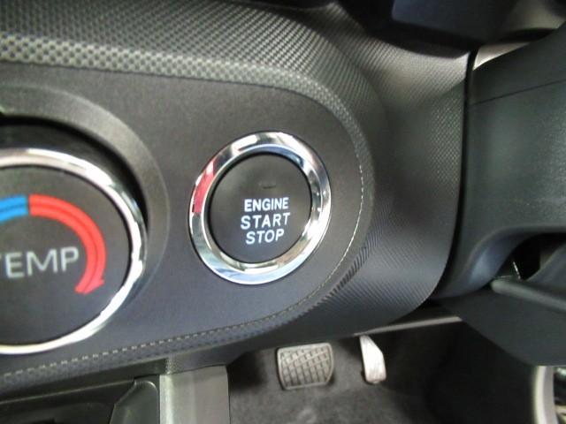 ライズ Ｚ　衝突回避システム　スマートキ－　リヤカメラ　１オナ　アルミホイール　エコアイドル　ＬＥＤライト　オートエアコン　横滑り防止機能　キーフリー　パワーウインドウ　エアバッグ　カーテンエアバック　ナビＴＶ（13枚目）