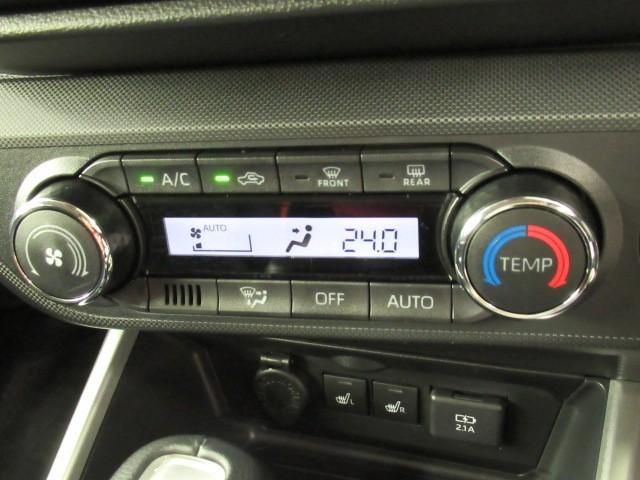 ライズ Ｚ　衝突回避システム　スマートキ－　リヤカメラ　１オナ　アルミホイール　エコアイドル　ＬＥＤライト　オートエアコン　横滑り防止機能　キーフリー　パワーウインドウ　エアバッグ　カーテンエアバック　ナビＴＶ（14枚目）