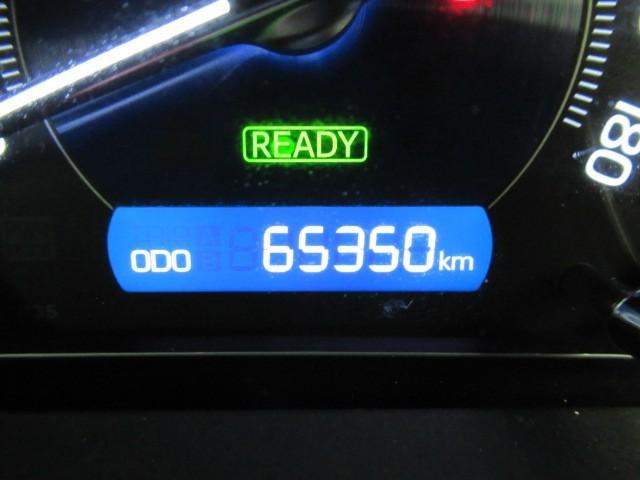 エスクァイア ハイブリッドGi プレミアムパッケージ 地上デジタル 衝突被害軽減 LEDライト Bカメラ クルコン スマートキー メモリナビ ナビ&TV キーレス ドラレコ 盗難防止装置 DVD再生 ABS 3列シート ETC アルミ オートエアコン(16枚目)