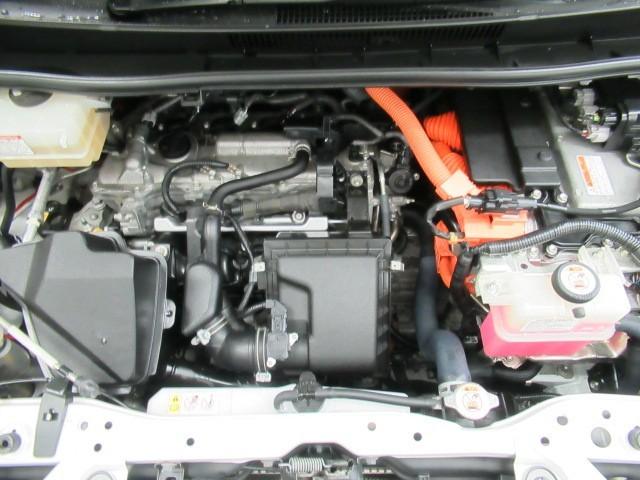 エスクァイア ハイブリッドGi プレミアムパッケージ 地上デジタル 衝突被害軽減 LEDライト Bカメラ クルコン スマートキー メモリナビ ナビ&TV キーレス ドラレコ 盗難防止装置 DVD再生 ABS 3列シート ETC アルミ オートエアコン(35枚目)