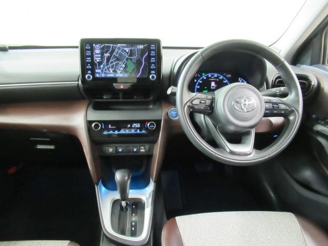 ヤリスクロス ハイブリッドZ インテリジェントキー アルミホイル LEDライト 1オ-ナ- リアカメラ クルーズコントロール 横滑り防止システム ナビTV メモリーナビゲーション 電動シ-ト パワステ オートエアコン キーフリー(25枚目)