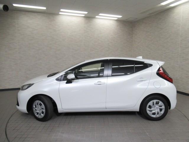 アクア X 踏み間違い防止 100V イモビ ナビ LEDヘッドライト スマートキー 横滑り防止機能 キーレスエントリー ワンオーナー オートクルーズ オートエアコン ETC カーテンエアバッグ ABS(5枚目)