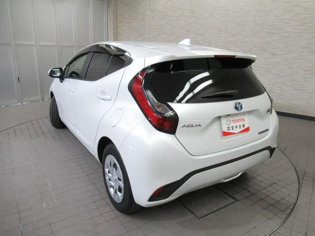 アクア X 踏み間違い防止 100V イモビ ナビ LEDヘッドライト スマートキー 横滑り防止機能 キーレスエントリー ワンオーナー オートクルーズ オートエアコン ETC カーテンエアバッグ ABS(6枚目)