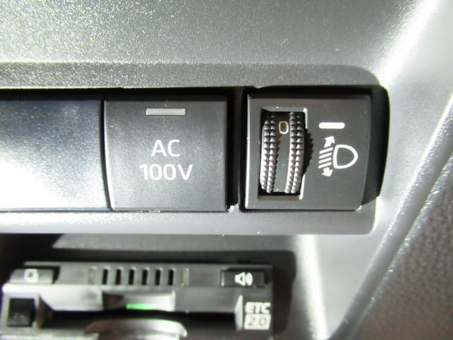 アクア X 踏み間違い防止 100V イモビ ナビ LEDヘッドライト スマートキー 横滑り防止機能 キーレスエントリー ワンオーナー オートクルーズ オートエアコン ETC カーテンエアバッグ ABS(13枚目)