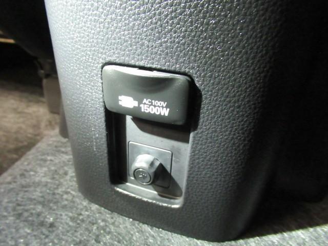 アクア X 踏み間違い防止 100V イモビ ナビ LEDヘッドライト スマートキー 横滑り防止機能 キーレスエントリー ワンオーナー オートクルーズ オートエアコン ETC カーテンエアバッグ ABS(26枚目)