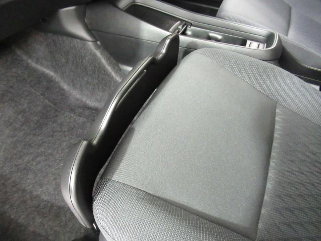 アクア X 踏み間違い防止 100V イモビ ナビ LEDヘッドライト スマートキー 横滑り防止機能 キーレスエントリー ワンオーナー オートクルーズ オートエアコン ETC カーテンエアバッグ ABS(31枚目)