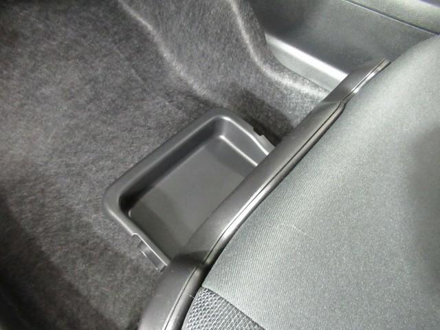 アクア X 踏み間違い防止 100V イモビ ナビ LEDヘッドライト スマートキー 横滑り防止機能 キーレスエントリー ワンオーナー オートクルーズ オートエアコン ETC カーテンエアバッグ ABS(32枚目)