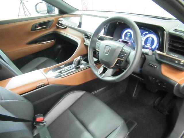 クラウンクロスオーバー Ｚ　インテリジェントクリアランスソナー　ナビＴＶ　Ｐシート　ＡＣ１００Ｖ　ドラレコ　フルセグ　キーレス　フルオートエアコン　オートクルーズコントロール　ＥＴＣ　バックカメラ　スマートキー　メモリーナビ（9枚目）