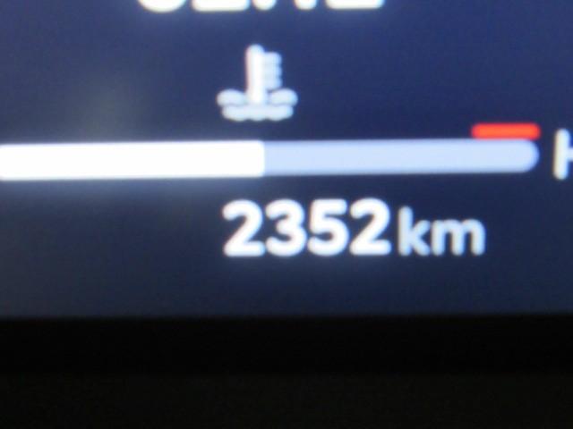 クラウンクロスオーバー Ｚ　インテリジェントクリアランスソナー　ナビＴＶ　Ｐシート　ＡＣ１００Ｖ　ドラレコ　フルセグ　キーレス　フルオートエアコン　オートクルーズコントロール　ＥＴＣ　バックカメラ　スマートキー　メモリーナビ（19枚目）