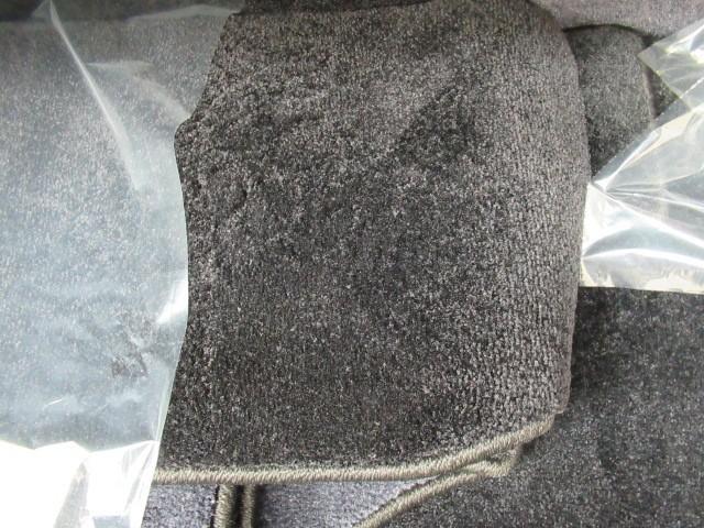 クラウンクロスオーバー Ｚ　インテリジェントクリアランスソナー　ナビＴＶ　Ｐシート　ＡＣ１００Ｖ　ドラレコ　フルセグ　キーレス　フルオートエアコン　オートクルーズコントロール　ＥＴＣ　バックカメラ　スマートキー　メモリーナビ（32枚目）