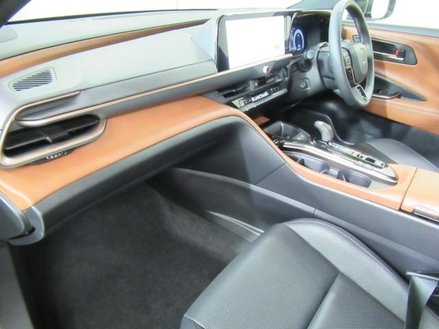 クラウンクロスオーバー Ｚ　インテリジェントクリアランスソナー　ナビＴＶ　Ｐシート　ＡＣ１００Ｖ　ドラレコ　フルセグ　キーレス　フルオートエアコン　オートクルーズコントロール　ＥＴＣ　バックカメラ　スマートキー　メモリーナビ（35枚目）