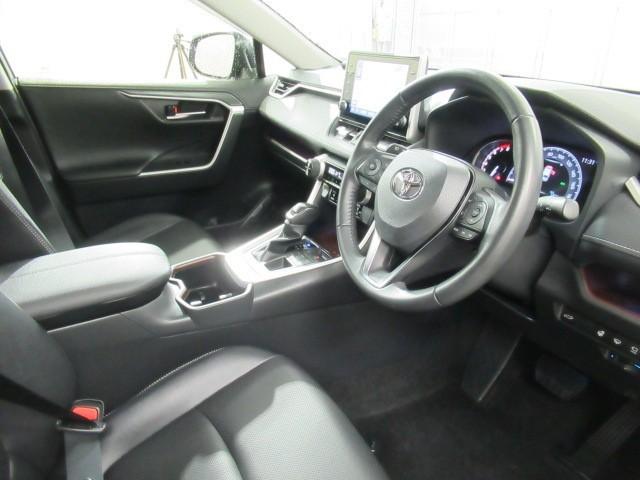 RAV4 G Bカメラ パワーウインドウ カーテンエアバック 運転席パワーシート ワンオーナ イモビライザー キーレス ETC付 LEDヘッドライ クルコン オートエアコン 横滑り防止装置 ナビ 4WD車 ABS(8枚目)