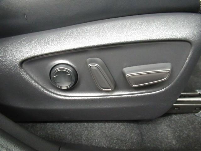 RAV4 G Bカメラ パワーウインドウ カーテンエアバック 運転席パワーシート ワンオーナ イモビライザー キーレス ETC付 LEDヘッドライ クルコン オートエアコン 横滑り防止装置 ナビ 4WD車 ABS(10枚目)