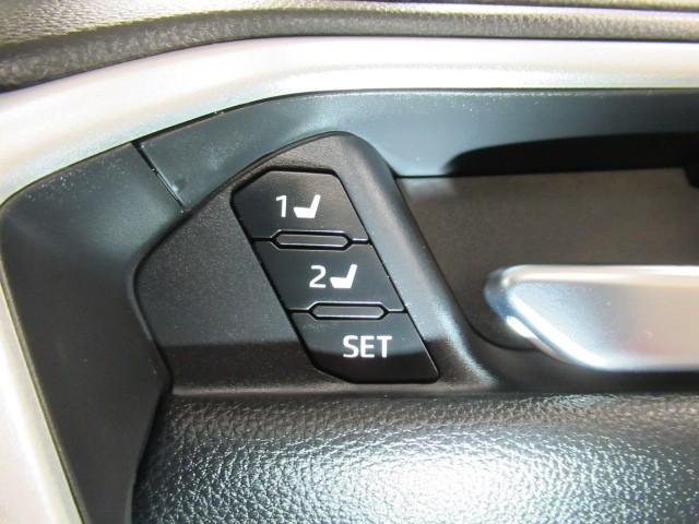 RAV4 G Bカメラ パワーウインドウ カーテンエアバック 運転席パワーシート ワンオーナ イモビライザー キーレス ETC付 LEDヘッドライ クルコン オートエアコン 横滑り防止装置 ナビ 4WD車 ABS(14枚目)