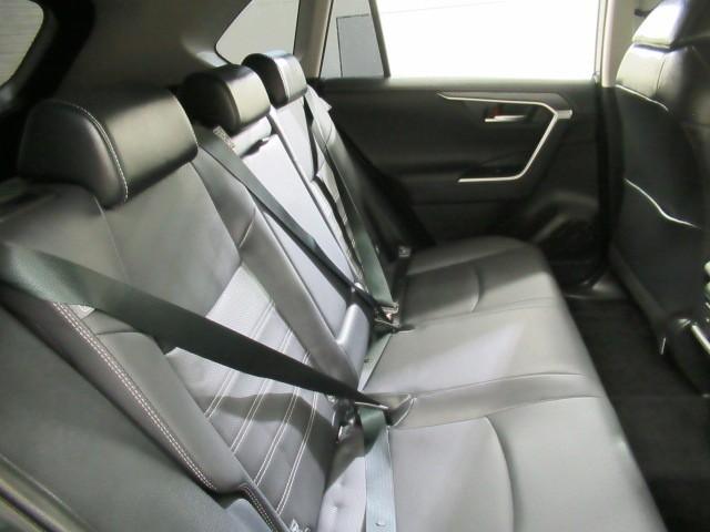 RAV4 G Bカメラ パワーウインドウ カーテンエアバック 運転席パワーシート ワンオーナ イモビライザー キーレス ETC付 LEDヘッドライ クルコン オートエアコン 横滑り防止装置 ナビ 4WD車 ABS(29枚目)