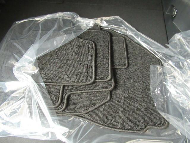 RAV4 G Bカメラ パワーウインドウ カーテンエアバック 運転席パワーシート ワンオーナ イモビライザー キーレス ETC付 LEDヘッドライ クルコン オートエアコン 横滑り防止装置 ナビ 4WD車 ABS(32枚目)