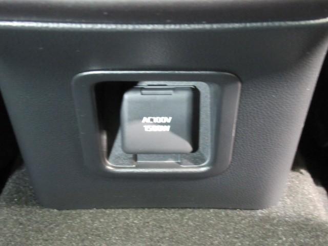 クラウンクロスオーバー Ｇアドバンスド　衝突軽減装置　フルセグテレビ　クルコン　横滑防止装置　ドライブレコーダー　ＬＥＤヘッドライト　Ｂカメラ　Ｐシート　ＥＴＣ　オートエアコン　ＡＣ１００Ｖ電源　１オーナー　エアバッグ　４ＷＤ　キーレス（29枚目）