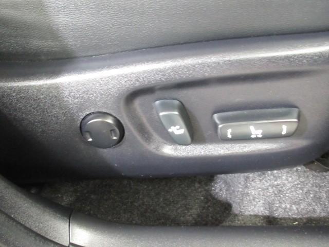 プリウス Ｇツーリングセレクション　Ｒカメラ　地デジフルセグＴＶ　１オーナー　ＬＥＤヘットライト　エアコン　セキュリティー　Ｗエアバック　エアバック　ＥＴＣ車載器　キーフリー　パワーウインド　アルミ　ナビ＆ＴＶ　ＰＳ　メモリナビ　ＡＢＳ（11枚目）