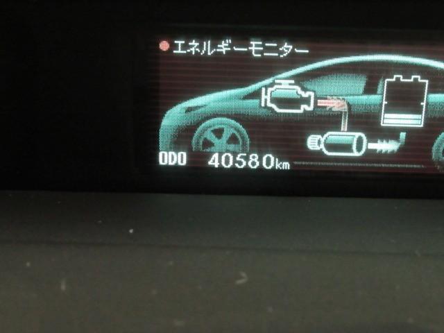 プリウス Ｇツーリングセレクション　Ｒカメラ　地デジフルセグＴＶ　１オーナー　ＬＥＤヘットライト　エアコン　セキュリティー　Ｗエアバック　エアバック　ＥＴＣ車載器　キーフリー　パワーウインド　アルミ　ナビ＆ＴＶ　ＰＳ　メモリナビ　ＡＢＳ（17枚目）