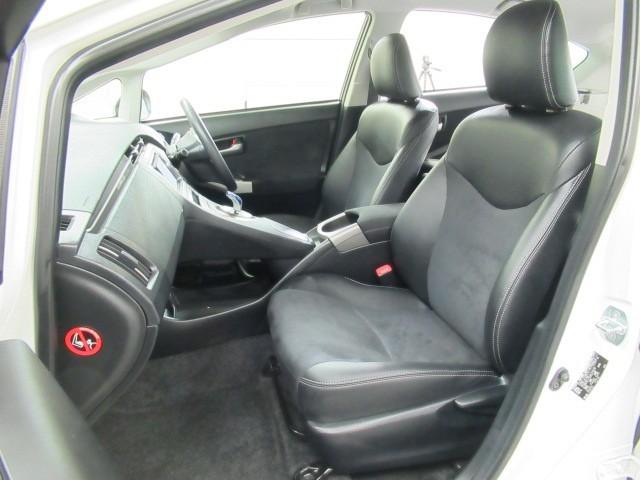 プリウス Ｇツーリングセレクション　Ｒカメラ　地デジフルセグＴＶ　１オーナー　ＬＥＤヘットライト　エアコン　セキュリティー　Ｗエアバック　エアバック　ＥＴＣ車載器　キーフリー　パワーウインド　アルミ　ナビ＆ＴＶ　ＰＳ　メモリナビ　ＡＢＳ（28枚目）