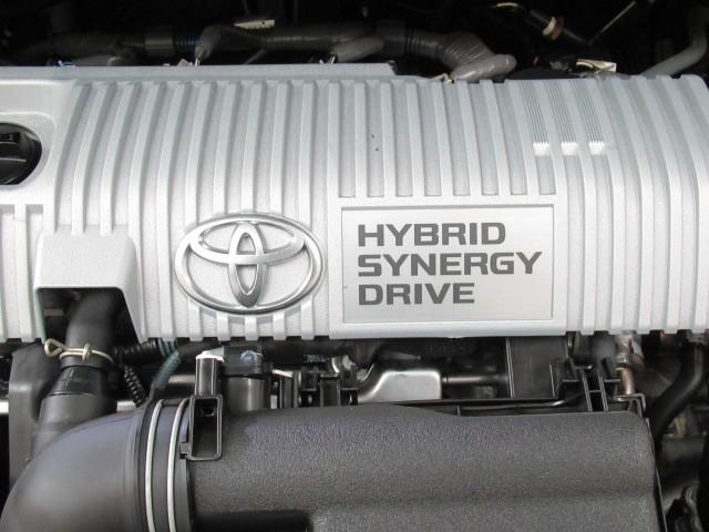 プリウス Ｇツーリングセレクション　Ｒカメラ　地デジフルセグＴＶ　１オーナー　ＬＥＤヘットライト　エアコン　セキュリティー　Ｗエアバック　エアバック　ＥＴＣ車載器　キーフリー　パワーウインド　アルミ　ナビ＆ＴＶ　ＰＳ　メモリナビ　ＡＢＳ（32枚目）