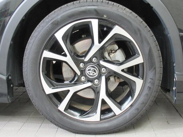 Ｃ－ＨＲ Ｇ　衝突軽減　ＥＳＣ　キーレスエントリー　ＬＥＤライト　Ｂカメ　盗難防止システム　ナビ＆ＴＶ　ワンオ－ナ－　地デジ　オートクルーズコントロール　スマートキー　アルミホイール　フルオートエアコン　ＡＢＳ（7枚目）