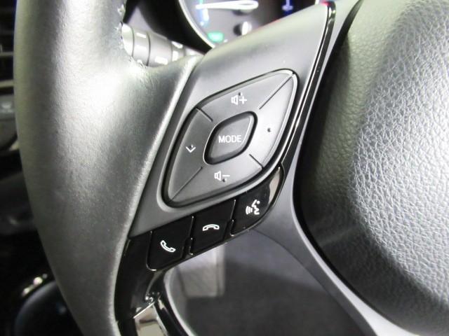 Ｃ－ＨＲ Ｇ　衝突軽減　ＥＳＣ　キーレスエントリー　ＬＥＤライト　Ｂカメ　盗難防止システム　ナビ＆ＴＶ　ワンオ－ナ－　地デジ　オートクルーズコントロール　スマートキー　アルミホイール　フルオートエアコン　ＡＢＳ（16枚目）